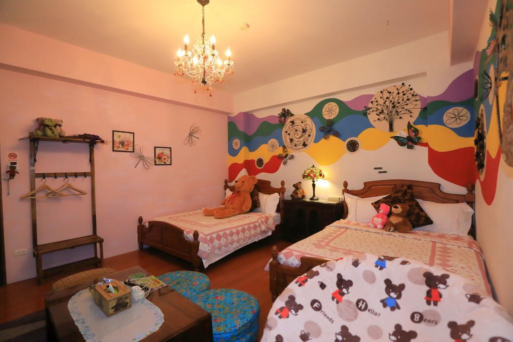 Bearbear Homestay Хуалянь Экстерьер фото